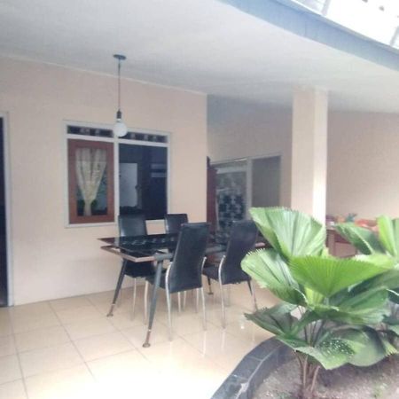 Sadana Villahouse Ngadinegaran Jogjacarta Exterior foto